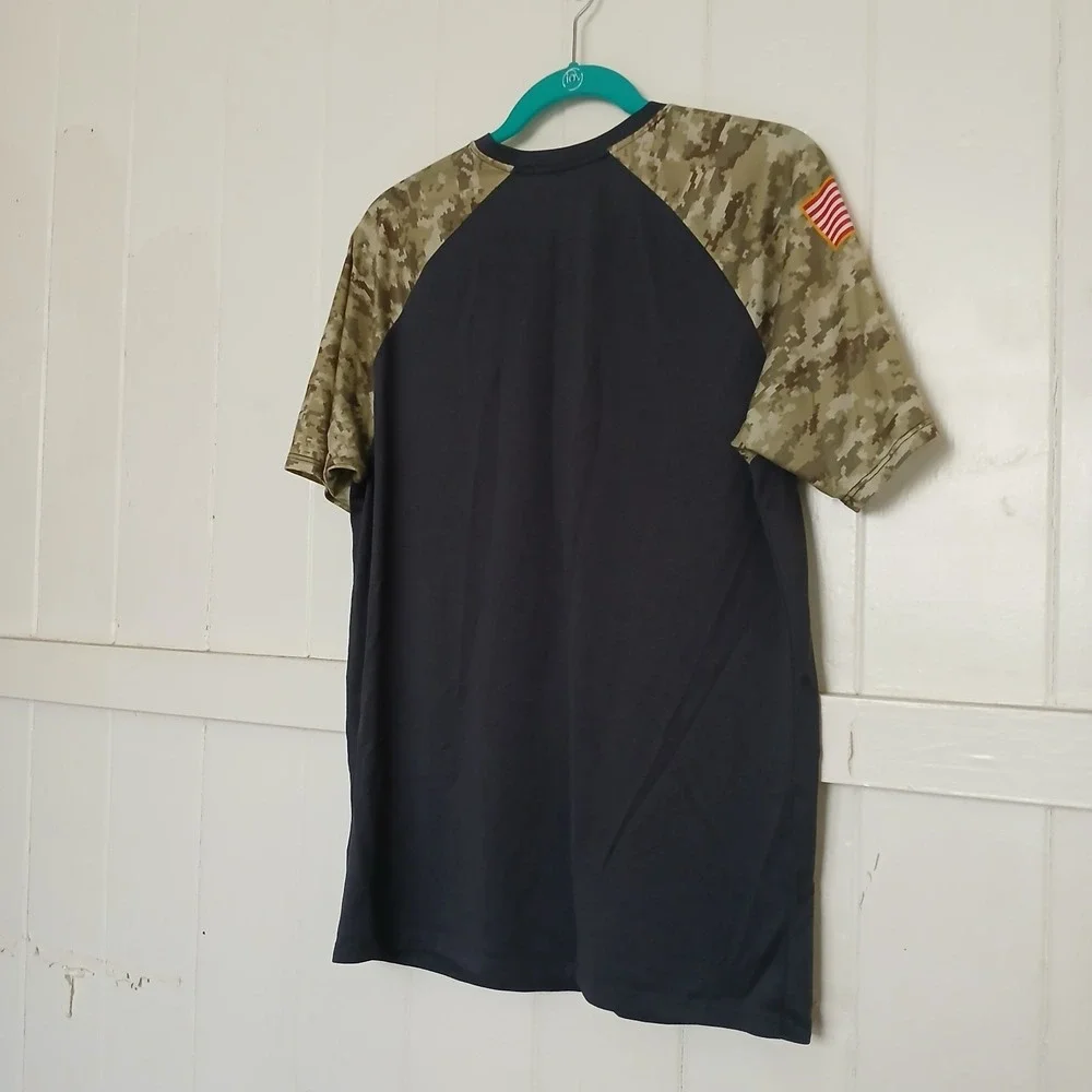 Baltimore Ravens Nike T Shirt M Green Camo Salute To Service Dri-Fit‎ 3/4 Sleeve